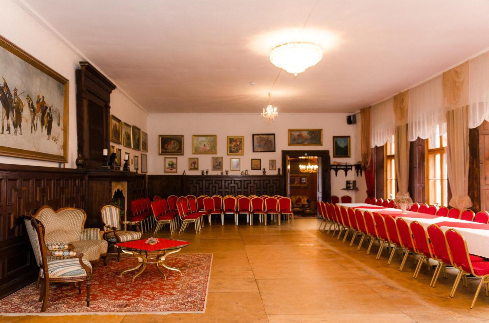 Hotel Ēdoles Pils Extérieur photo