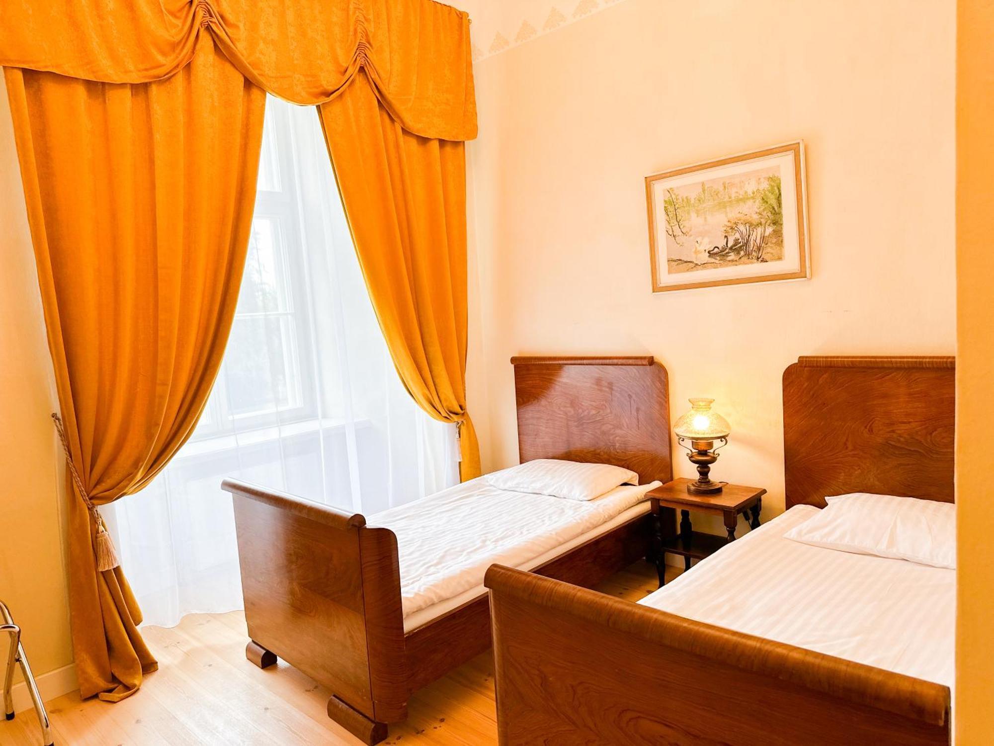 Hotel Ēdoles Pils Extérieur photo