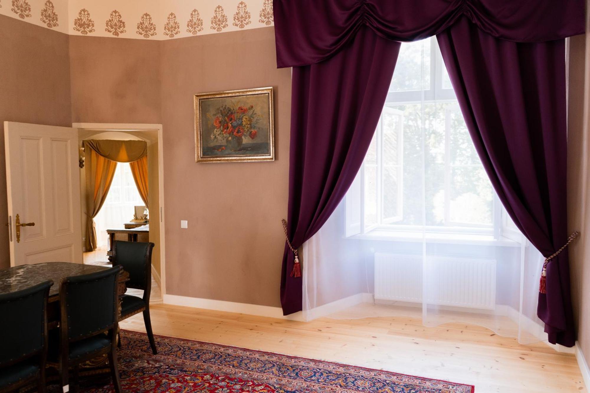 Hotel Ēdoles Pils Extérieur photo